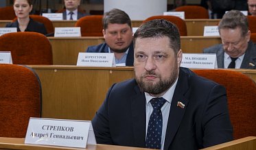 Евгений Солнцев впервые отчитался перед депутатами Заксобрания